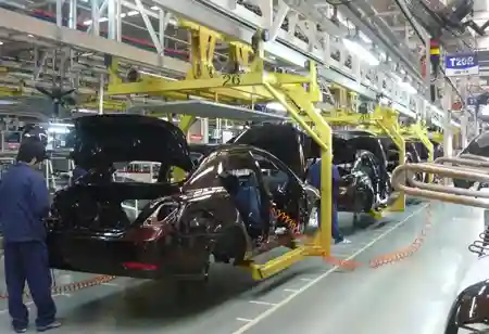 How Outsourced Manufacturing is Transforming the Automotive Industry