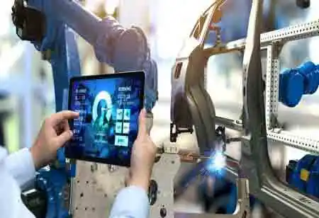 Innovative Industry 4.0 Solutions for the Automotive Industry 